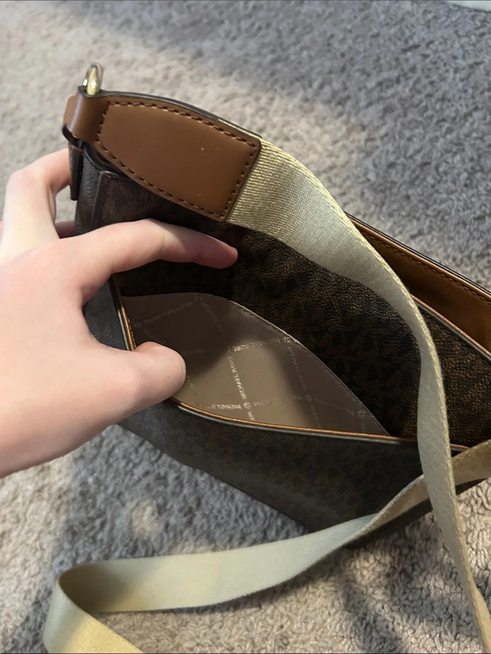 Michael Kors Brown/Beige Signature Crossbody